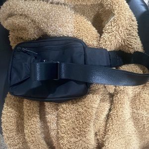 Lululemon Everywhere Belt Bag Large